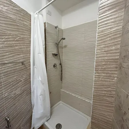 Bergamo Suite Rooms 招待所 *